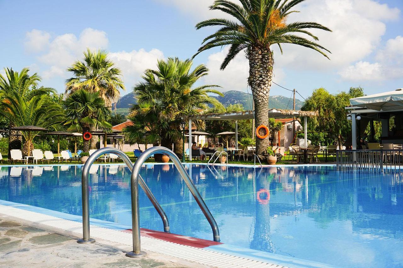 Elizabeth Aparthotel Roda  Exterior photo