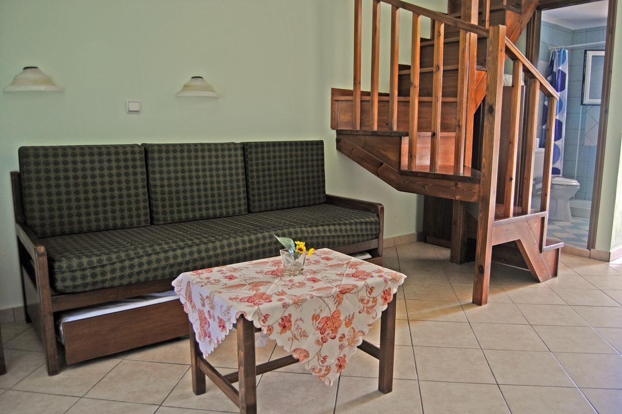 Elizabeth Aparthotel Roda  Exterior photo