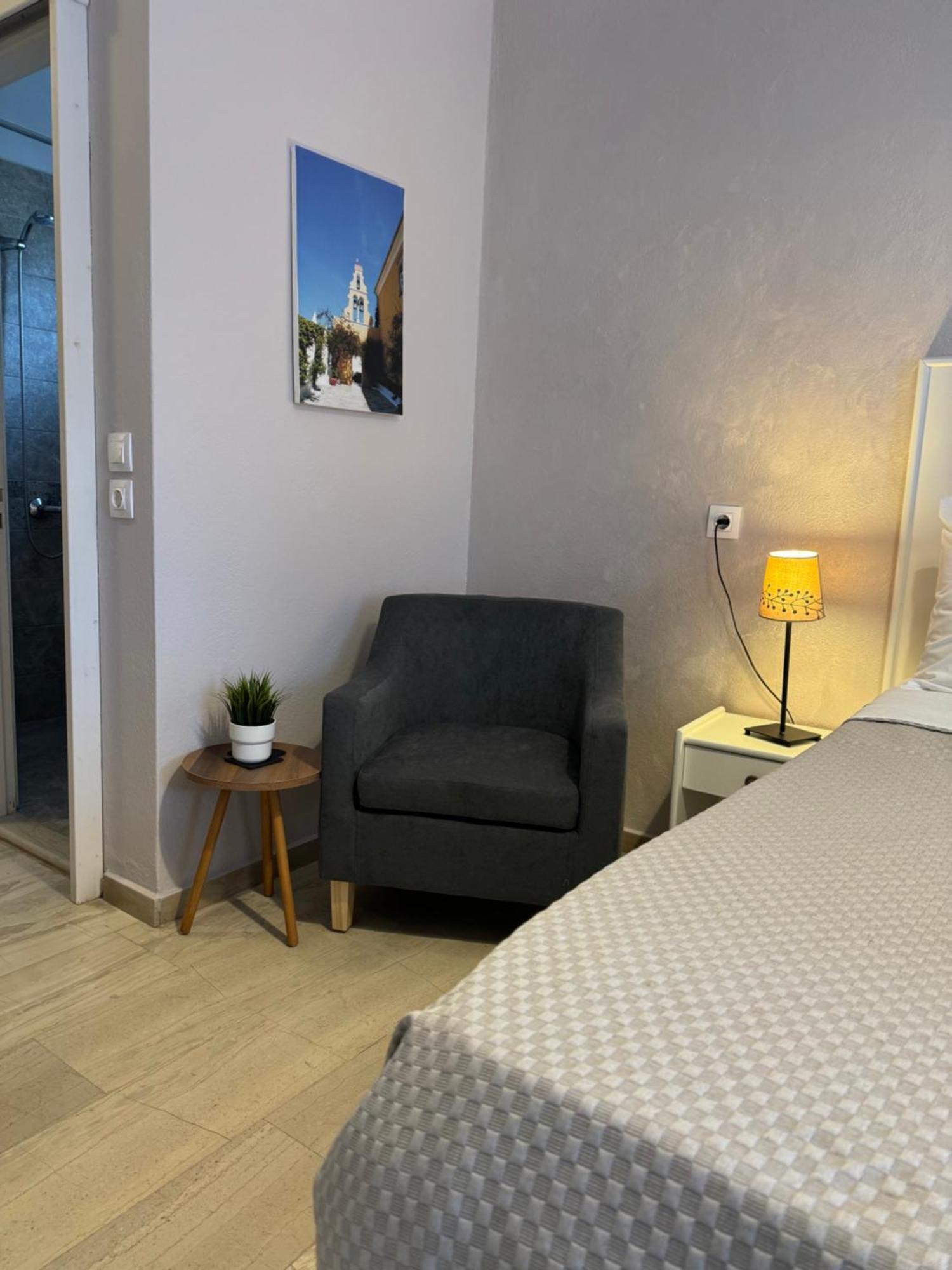 Elizabeth Aparthotel Roda  Exterior photo