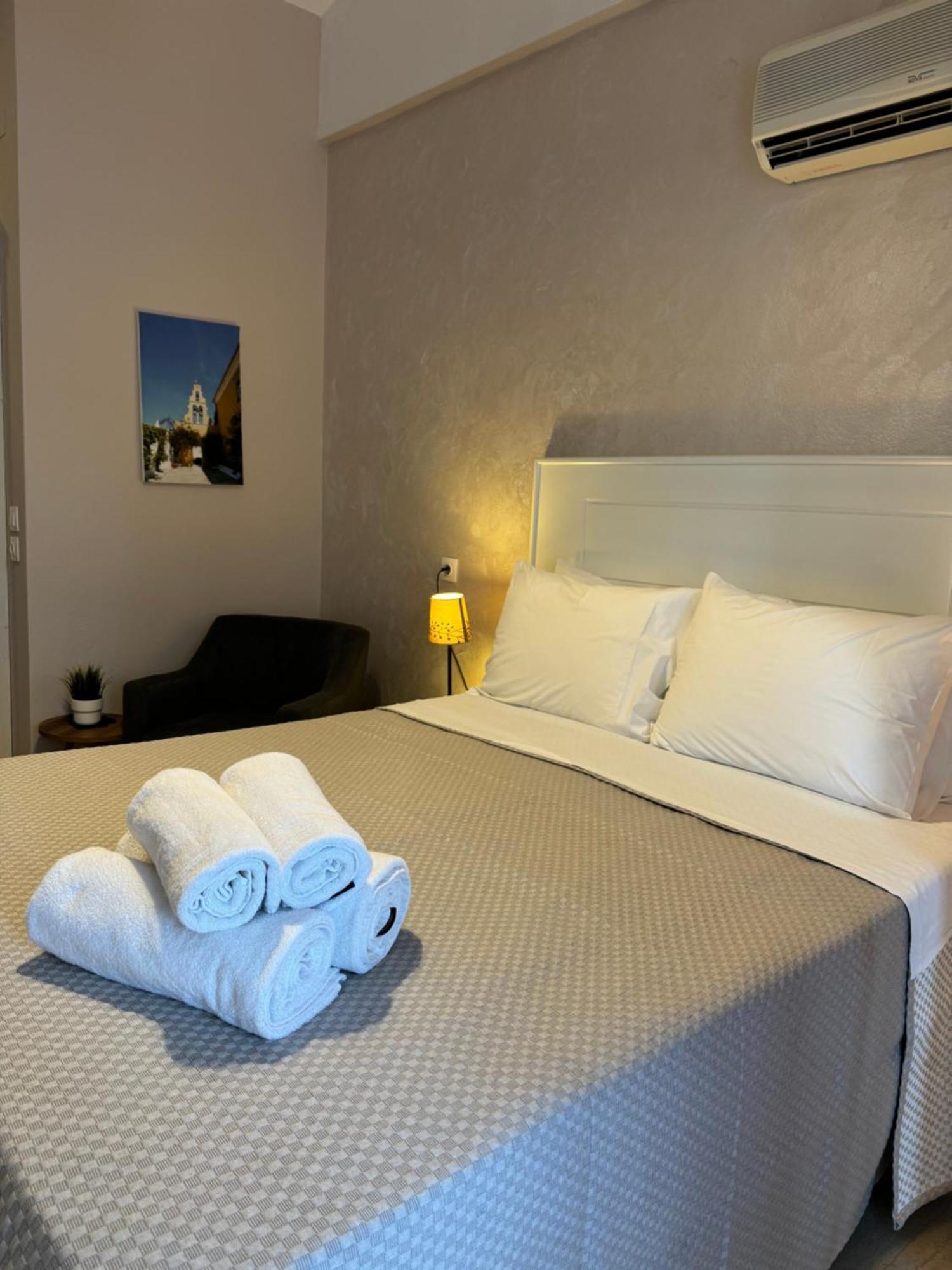 Elizabeth Aparthotel Roda  Exterior photo