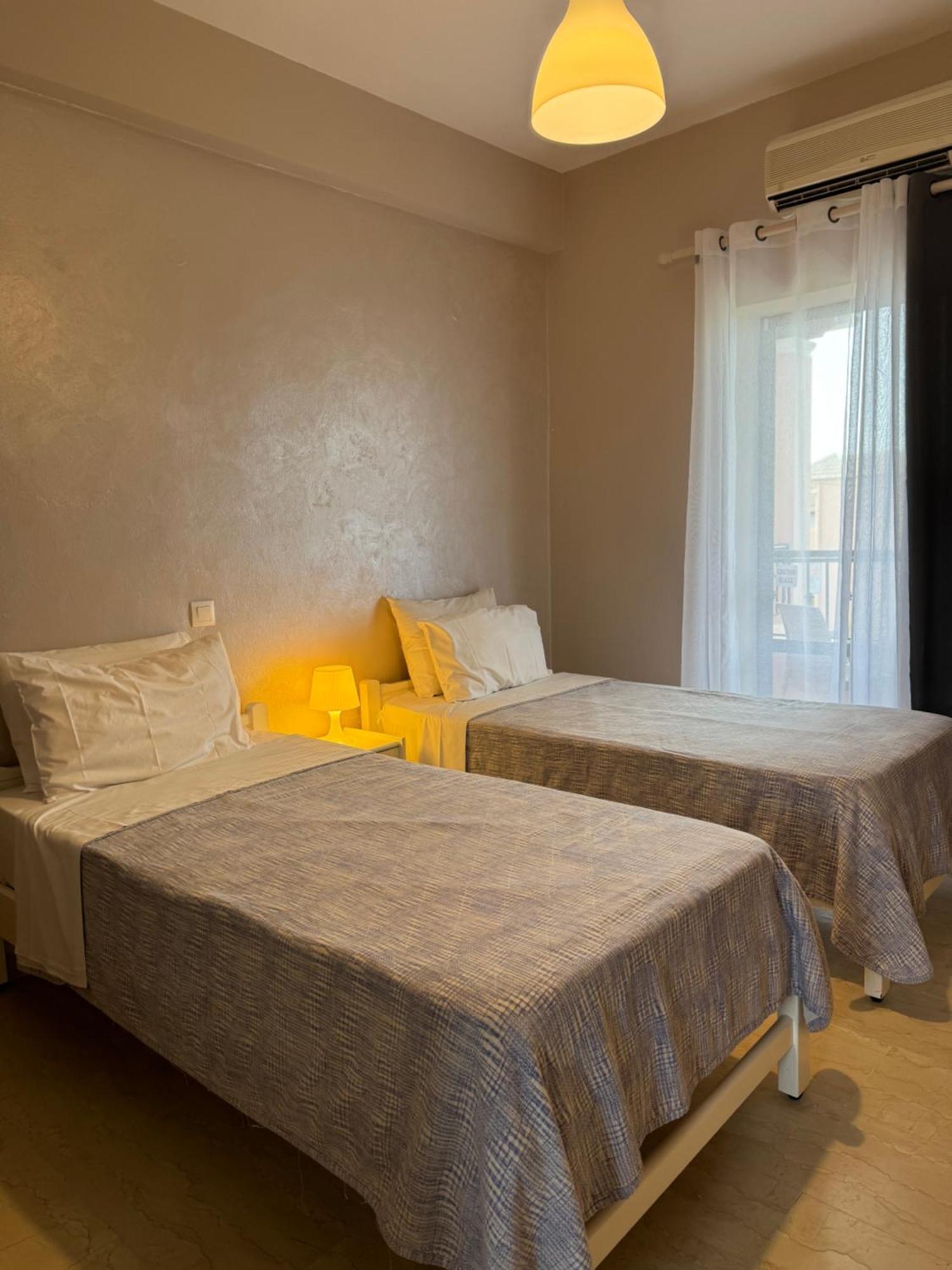 Elizabeth Aparthotel Roda  Exterior photo
