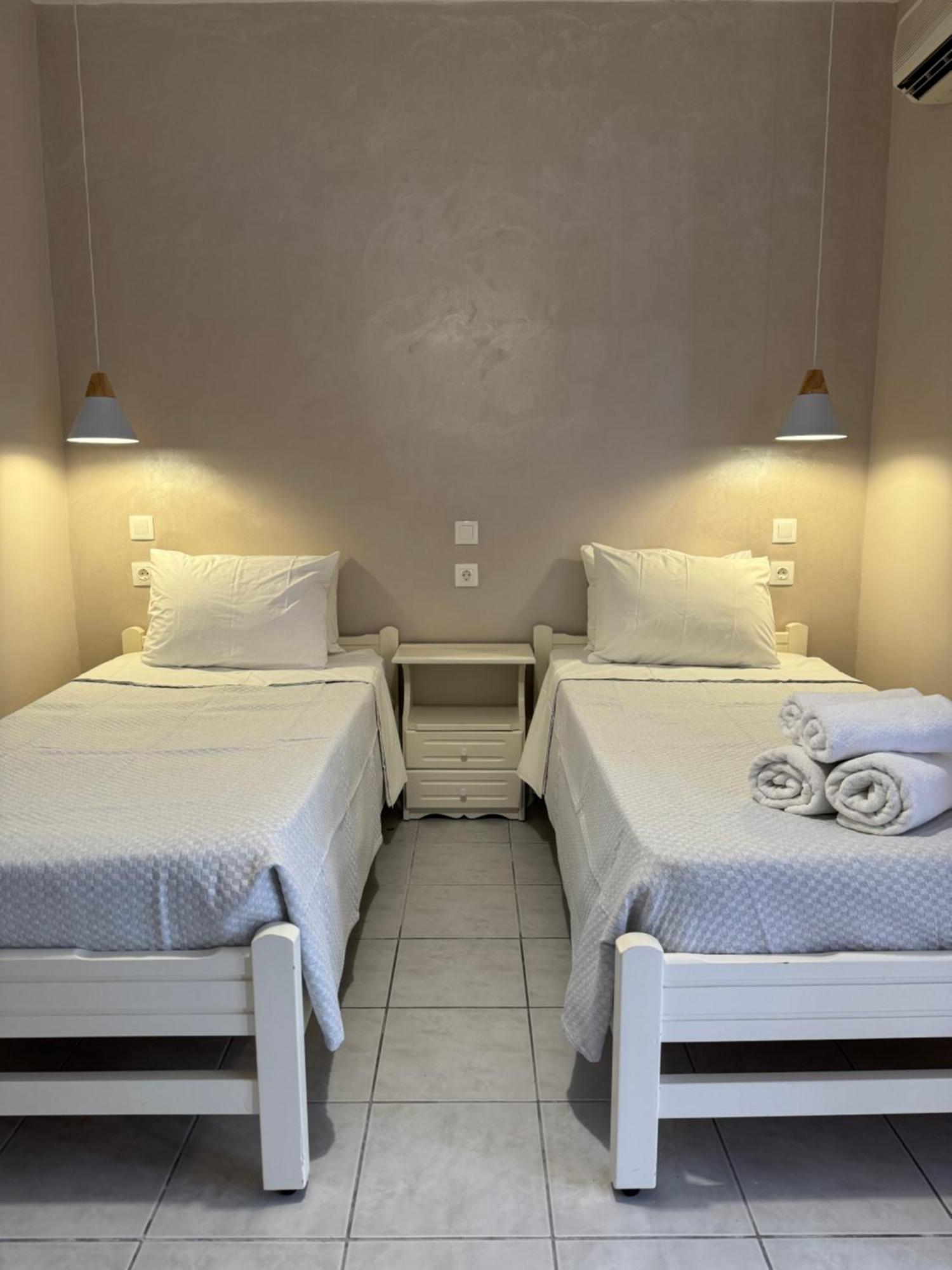 Elizabeth Aparthotel Roda  Exterior photo